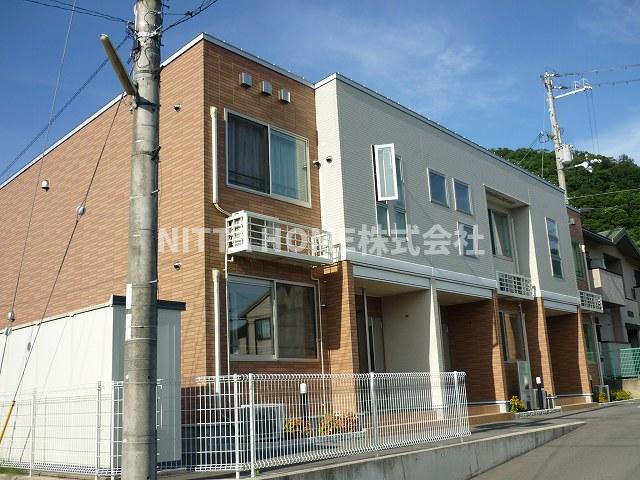 建物外観　南向きで日当たり良好です！！
