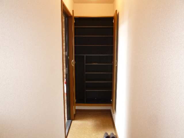 グリーンフィールドの内装写真