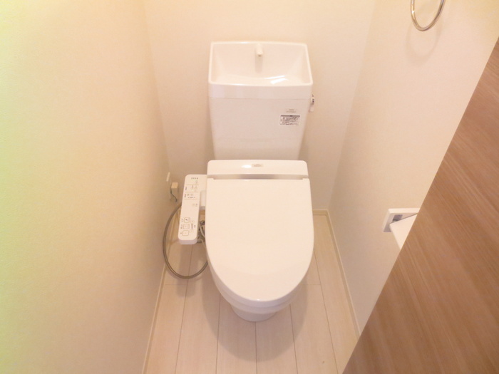 Maisonetteコウリョウ鎌倉山のトイレ写真