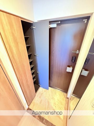 阪急神戸線 神崎川駅 徒歩7分 13階建 築2年の玄関写真