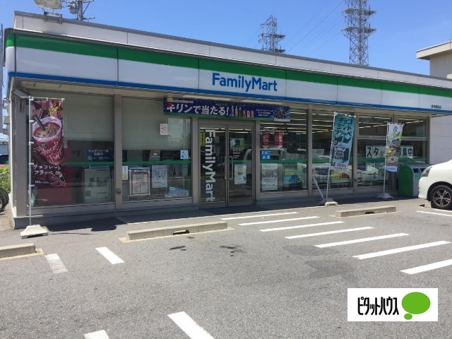 コンビニ　ファミリーマート笠寺駅前店（コンビニ）まで167m