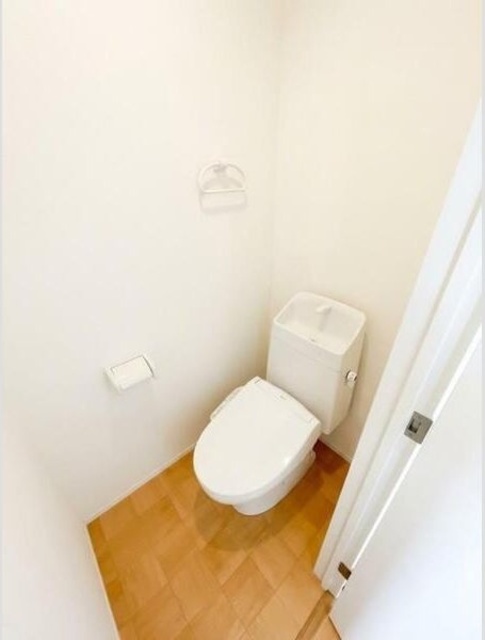 ＪＲ片町線 河内磐船駅 徒歩3分 3階建 築5年のトイレ写真