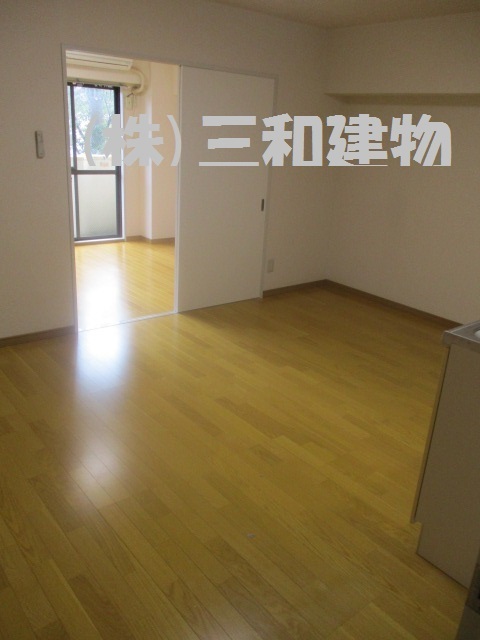 グリーンパレス小泉の居間写真