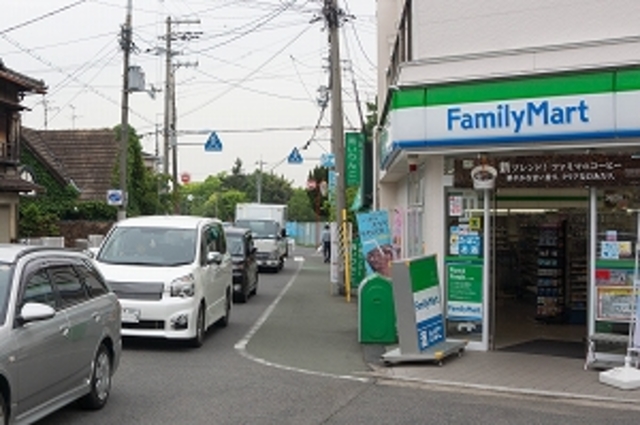 コンビニ　ファミリーマートJR百舌鳥駅前店（コンビニ）まで294m