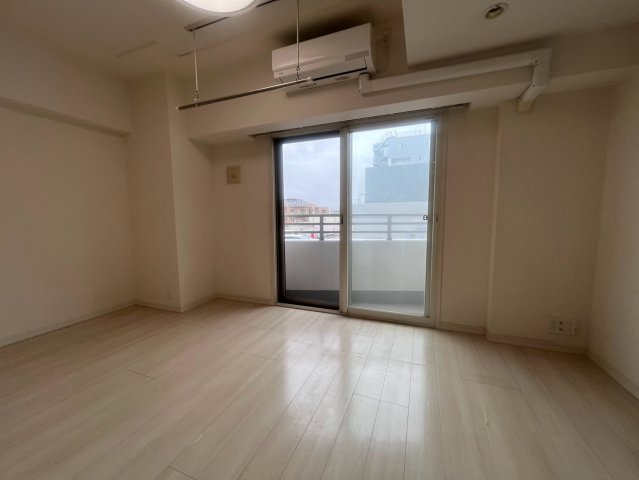 東急田園都市線 三軒茶屋駅 徒歩5分 9階建 築16年の居間写真