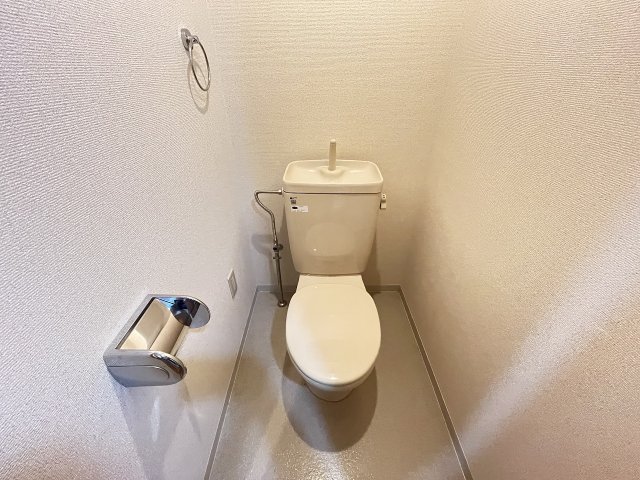 トイレ　落ち着いたトイレです