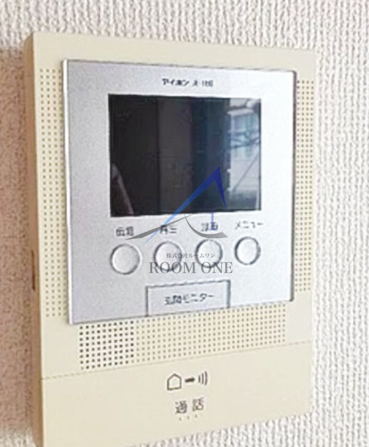 セキュリティ　モニター付きインターホンです。