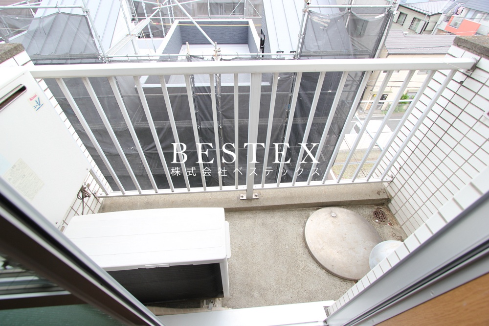 バルコニー　※同建物内・別タイプの参考写真です。
