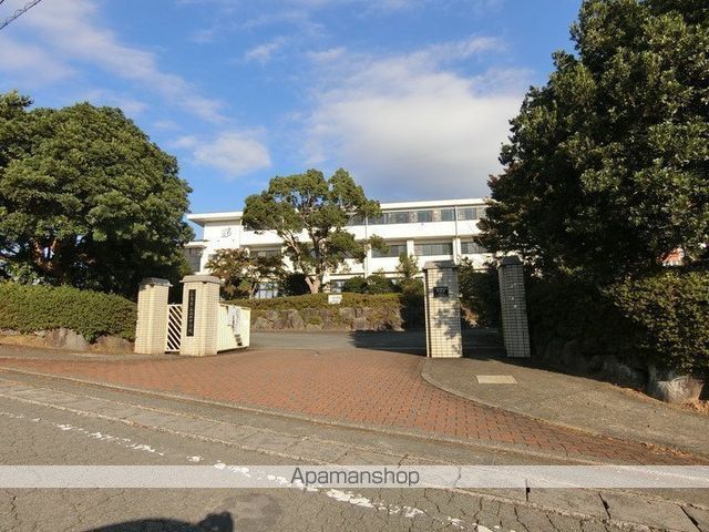 中学校　山田中学校（中学校）まで663m