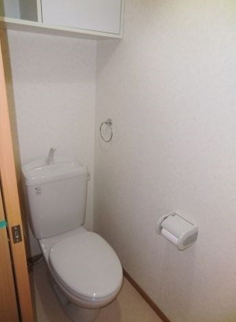 ＪＲ鹿児島本線 遠賀川駅 徒歩22分 2階建 築20年のトイレ写真