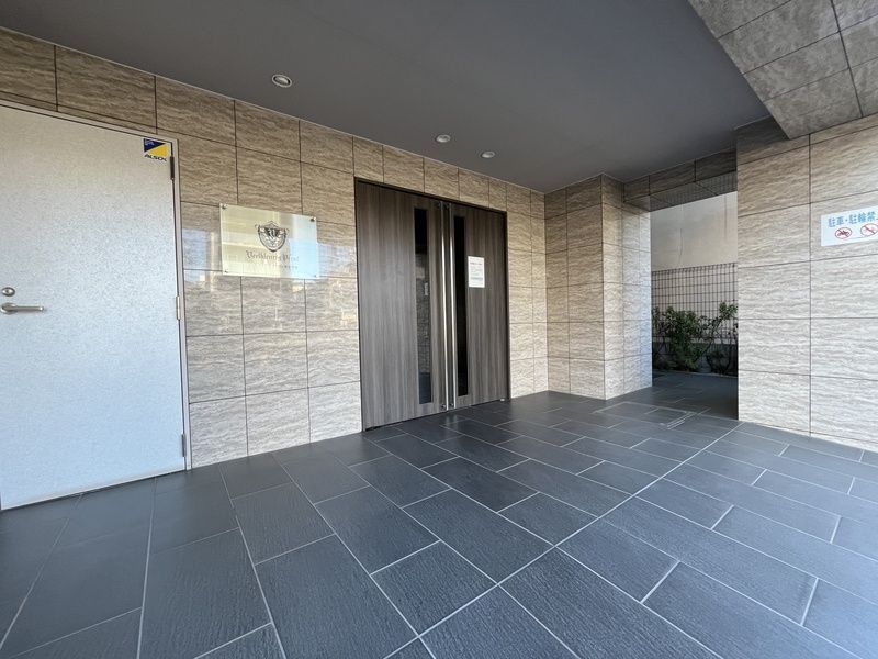 エントランス　フェルクルールプレスト町屋駅前　荒川区荒川６