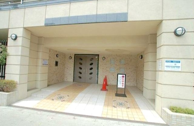 ステージグランデ三軒茶屋アジールコートの外観写真