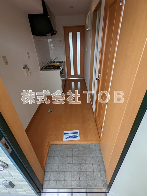 玄関　※同物件別号室参考写真※