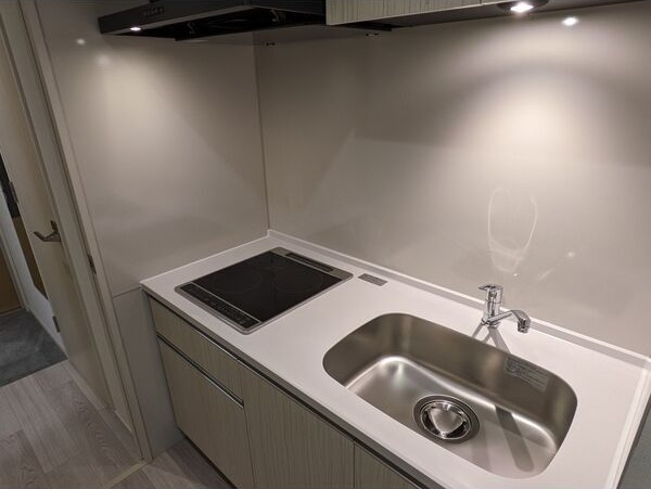 キッチン　※写真は同じマンションの違う部屋のものになります。