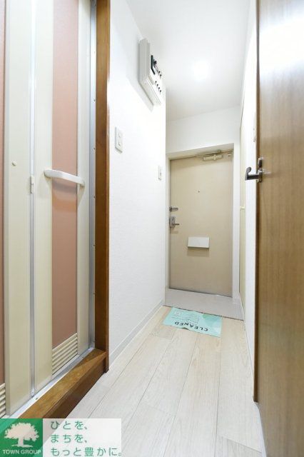 玄関　お部屋探しは株式会社　タウンハウジング　までお気軽にお問合…