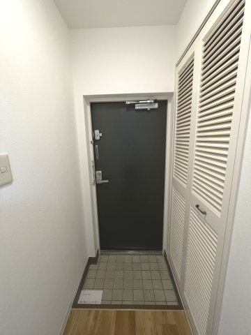 玄関　シンプルで使いやすい玄関です