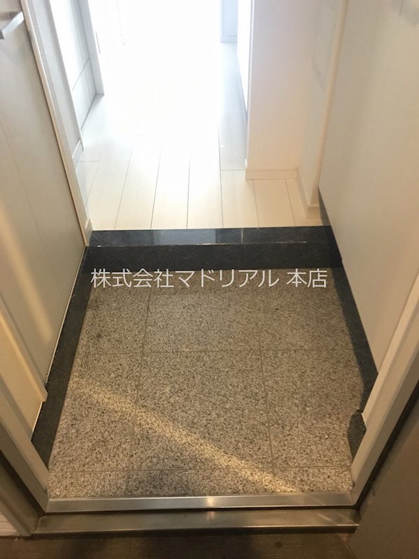 ＪＲ京浜東北線 大森駅 徒歩10分 15階建 築17年の玄関写真