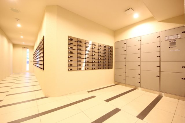 ロビー　スプランディッド淀屋橋DUE（ドューエ）