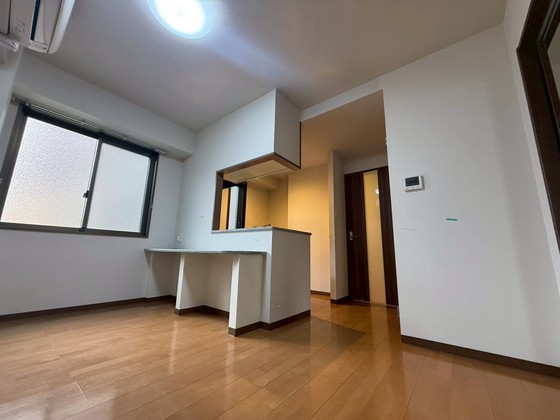 居室・リビング　※別部屋の写真です