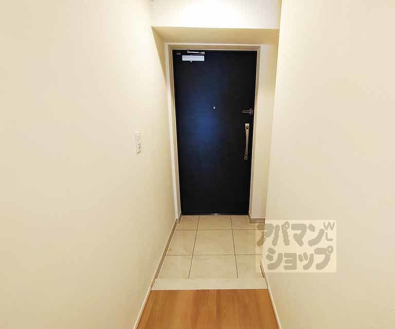 STANDZ河原町五条の玄関写真