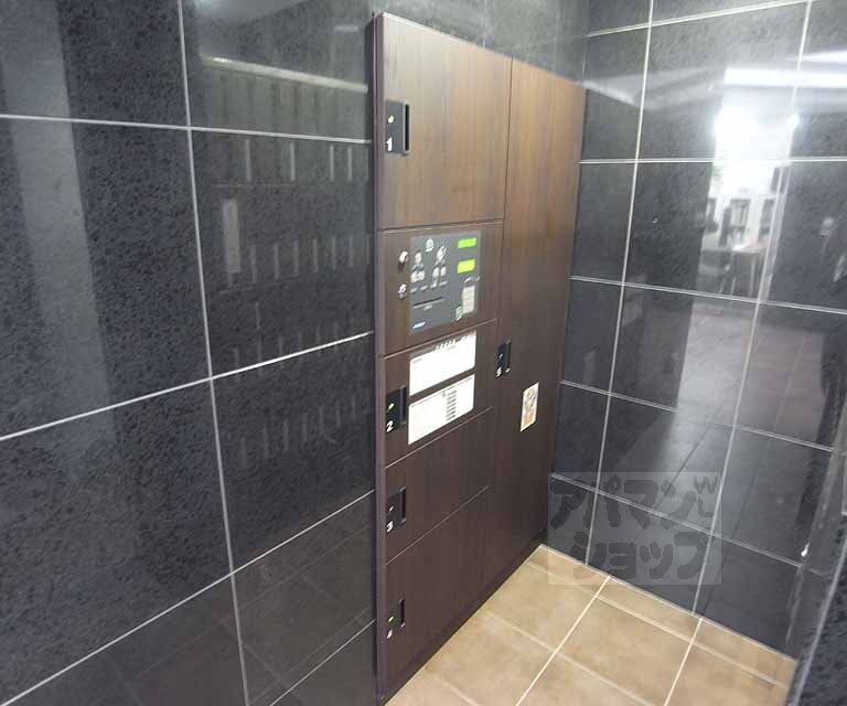 ロビー　宅配ＢＯＸ付