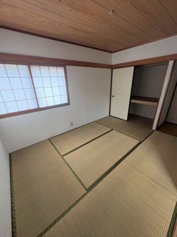 木月祗園町貸家の居間写真