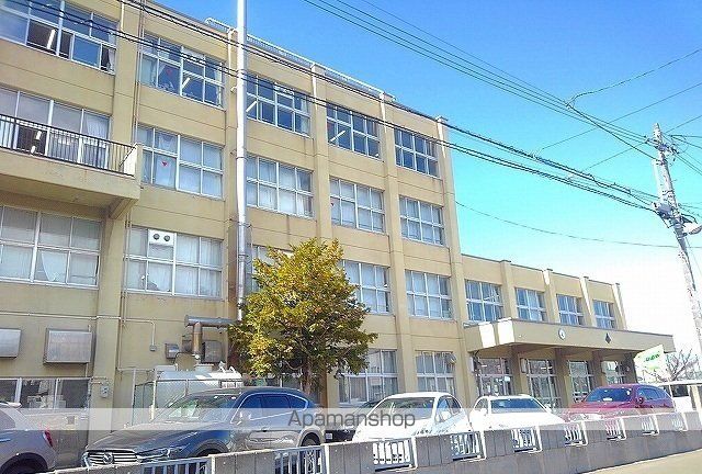 中学校　光陽中学校（中学校）まで950m