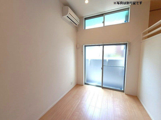 居室・リビング　※同シリーズ別部屋の写真です