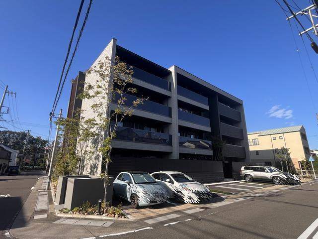 シャーメゾンけやき通り