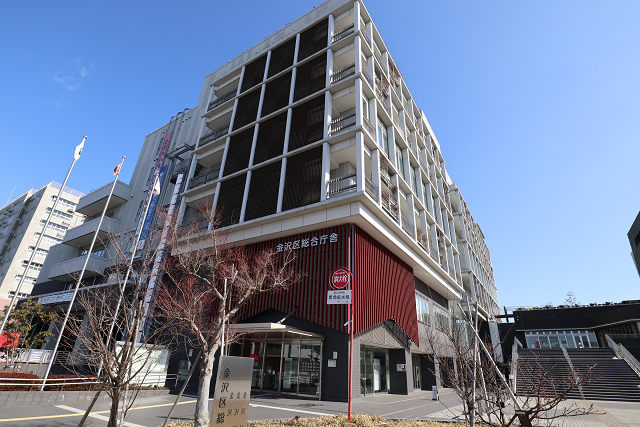 京急本線 金沢文庫駅 徒歩8分 3階建 築1年の周辺写真