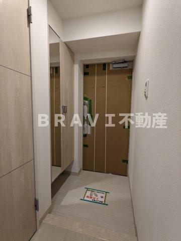 玄関　等身大鏡のある玄関