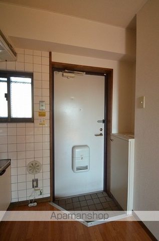 フェリーチェ大町駅前の玄関写真