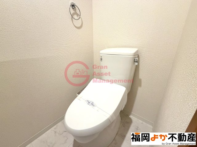 トイレ　【福岡よか不動産】落ち着いたトイレです
