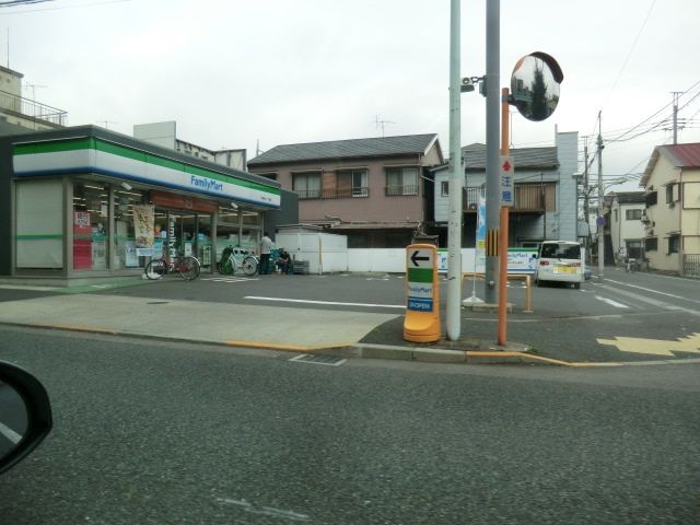 コンビニ　ファミリーマート大田池上一丁目店（コンビニ）まで135m