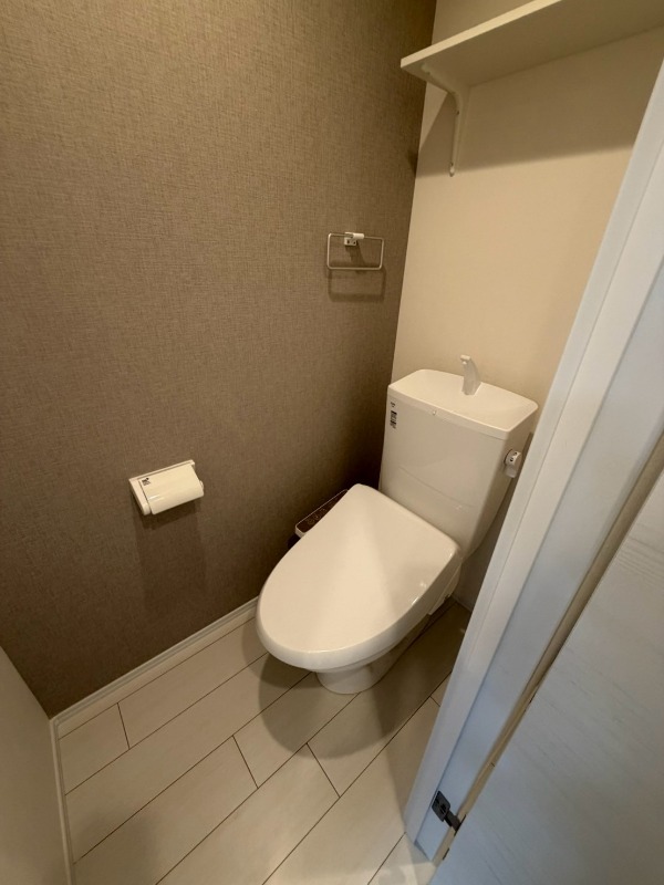 トイレ　落ち着いたトイレです