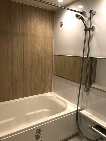 バス・シャワールーム　※別部屋参考写真