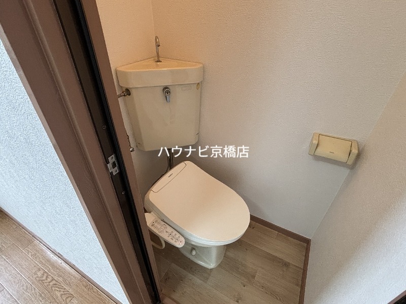 地下鉄谷町線 千林大宮駅 徒歩14分 3階建 築39年のトイレ写真