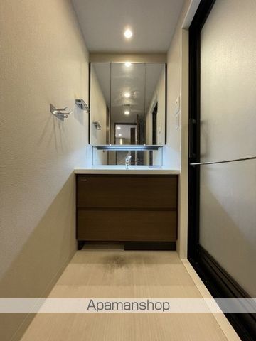 都営新宿線 岩本町駅 徒歩3分 15階建 築11年の内装写真