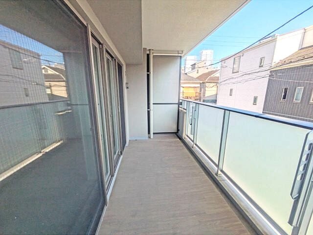 バルコニー　広いバルコニーです