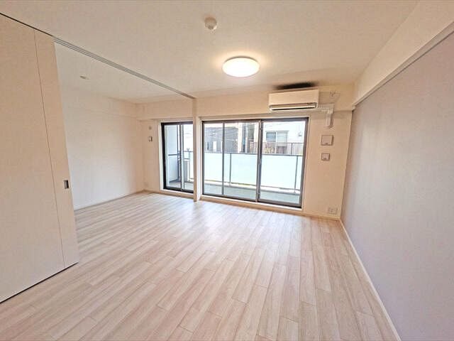 居室・リビング　エアコン付き
