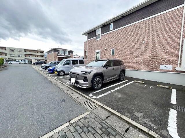 駐車場　平面駐車場