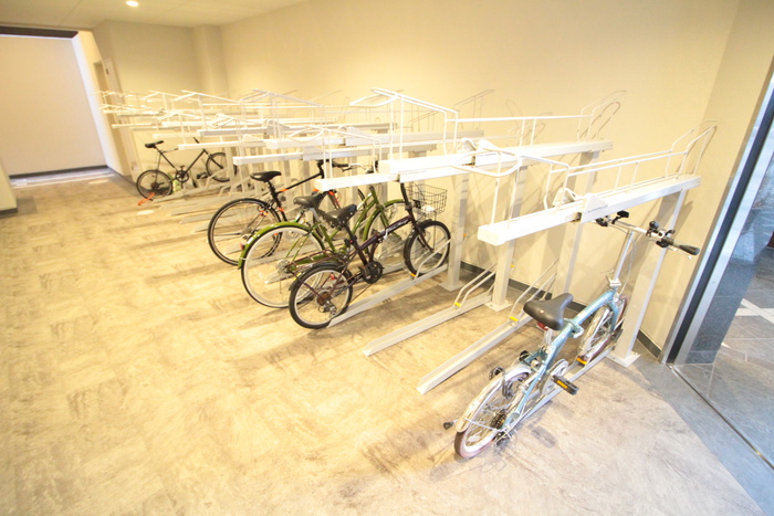 広島電鉄宇品線 中電前駅 徒歩3分 14階建 築8年の外観写真