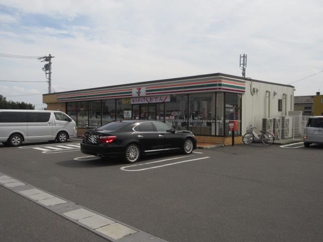 コンビニ　セブンイレブン（コンビニ）まで640m