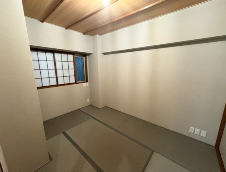 日商岩井京橋ハイツの内装写真