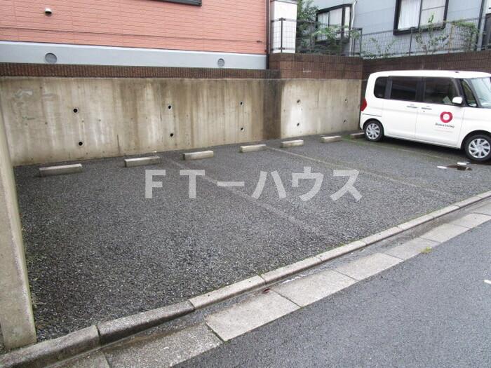 駐車場　駐車場（要空き確認）