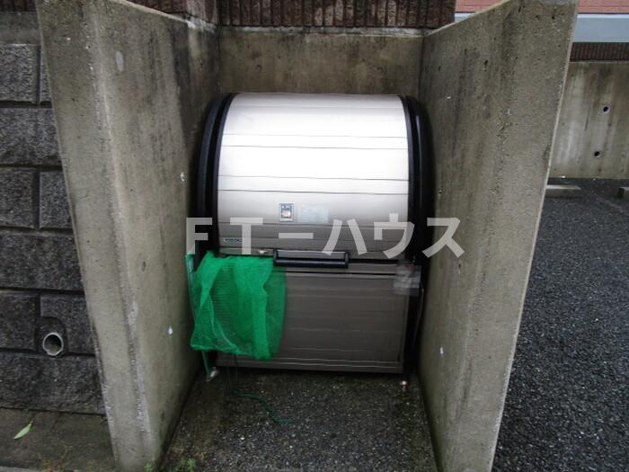 その他共有部分　入居者専用ゴミストッカー