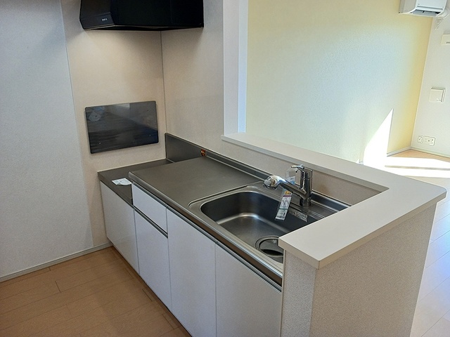 薩摩川内市 2階建 築12年のキッチン写真