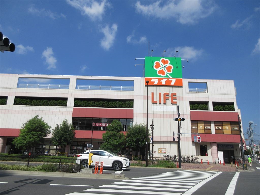 スーパー　ライフ千川駅前店（スーパー）まで497m