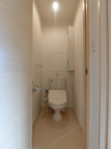 トイレ　イメージ202号室の写真（反転あり）