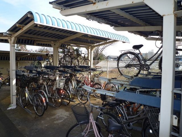 その他共有部分　屋根付き駐輪場
